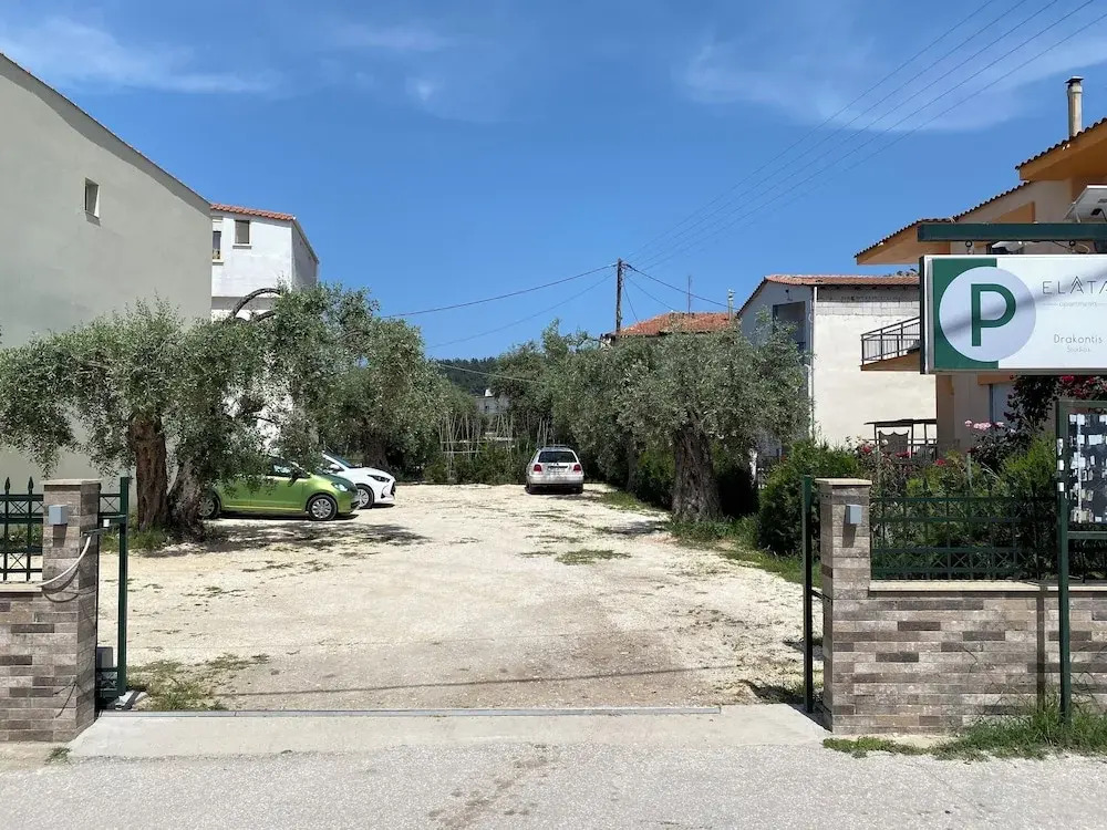 Elata Apartments