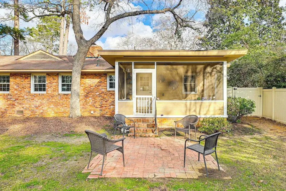 Walk to Powderhouse Polo Fields: Aiken Getaway