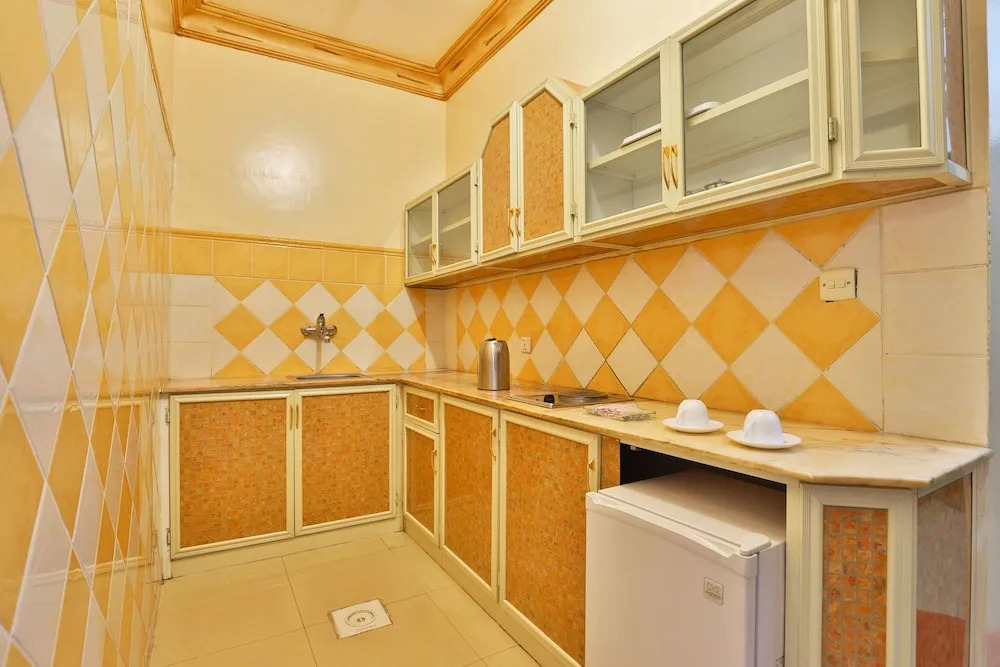 OYO 380 Crown Hotel Najran