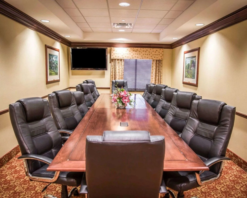 Holiday Inn Express & Suites Clear Spring by IHG