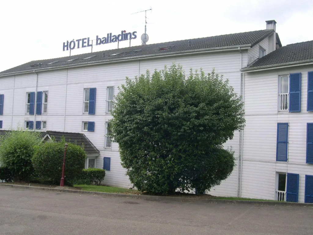 Hôtel et Résidence Cergy Préfecture
