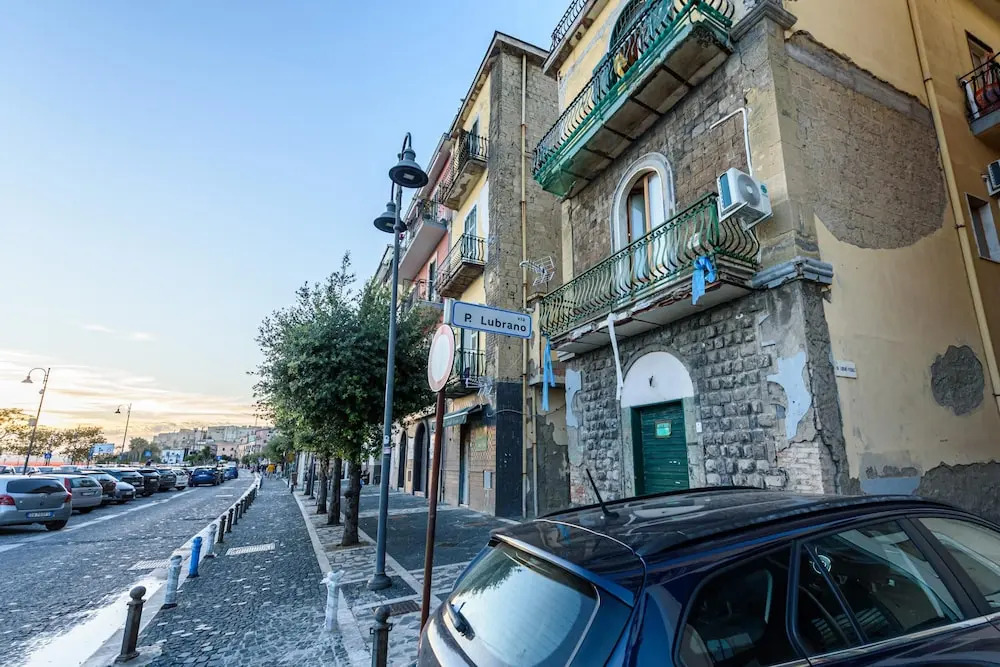 Via Lubrano 6 in Pozzuoli