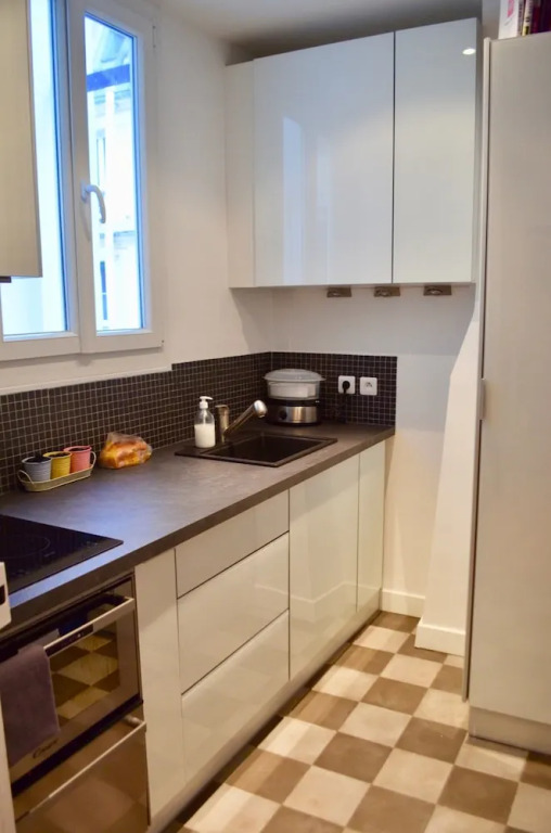 Central Marais-beaubourg 1 Bedroom Flat