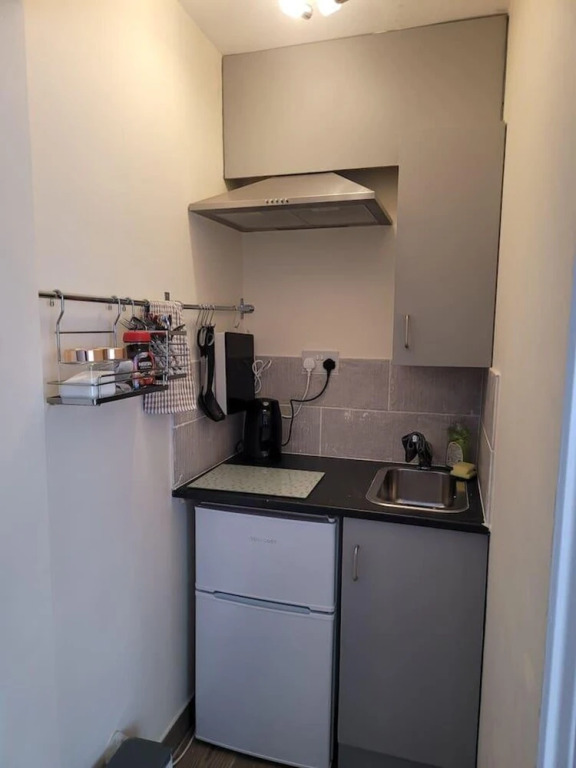 Stunning Studio in Reading Town Centre