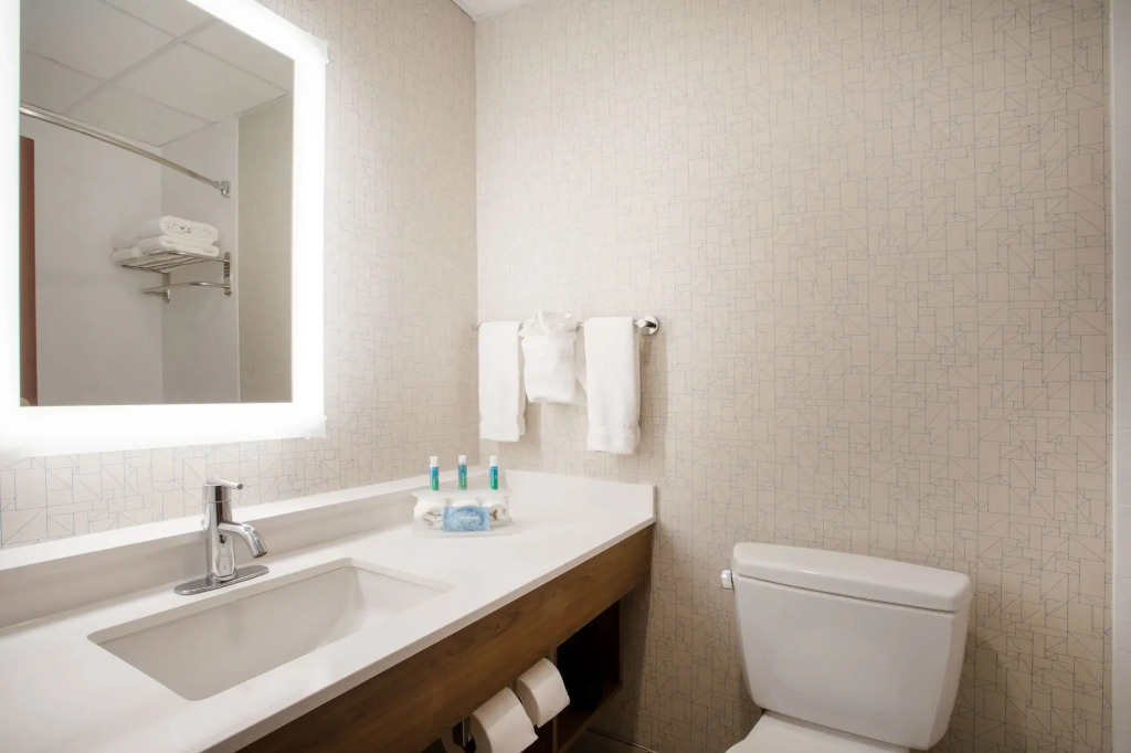 Holiday Inn Express Harrisburg East by IHG
