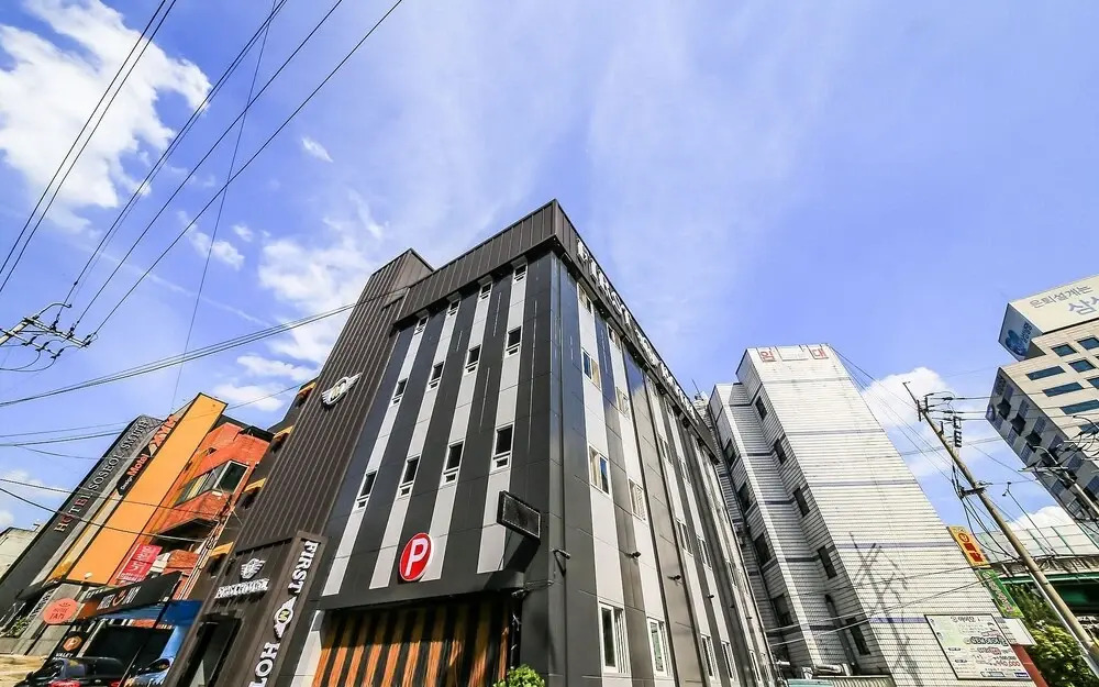 Suwon (Ingyedong) First M
