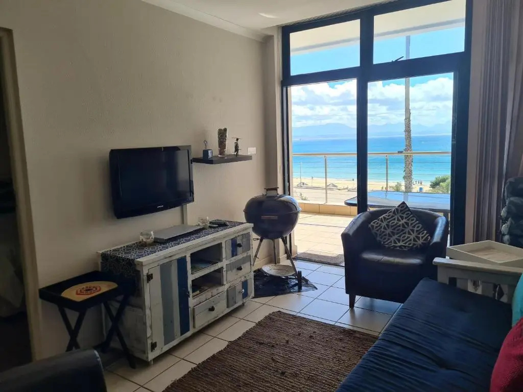 Point Village Accommodation - Santos 35