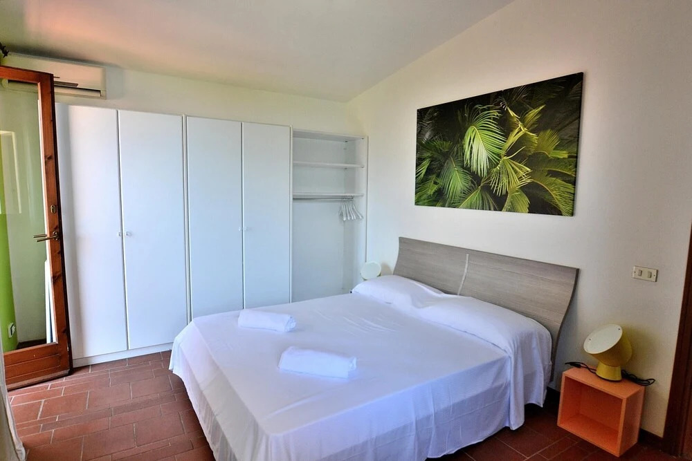 Greenery Loft - Sleeps 4 Lake View Terrace in Pai Di Torri del Benaco
