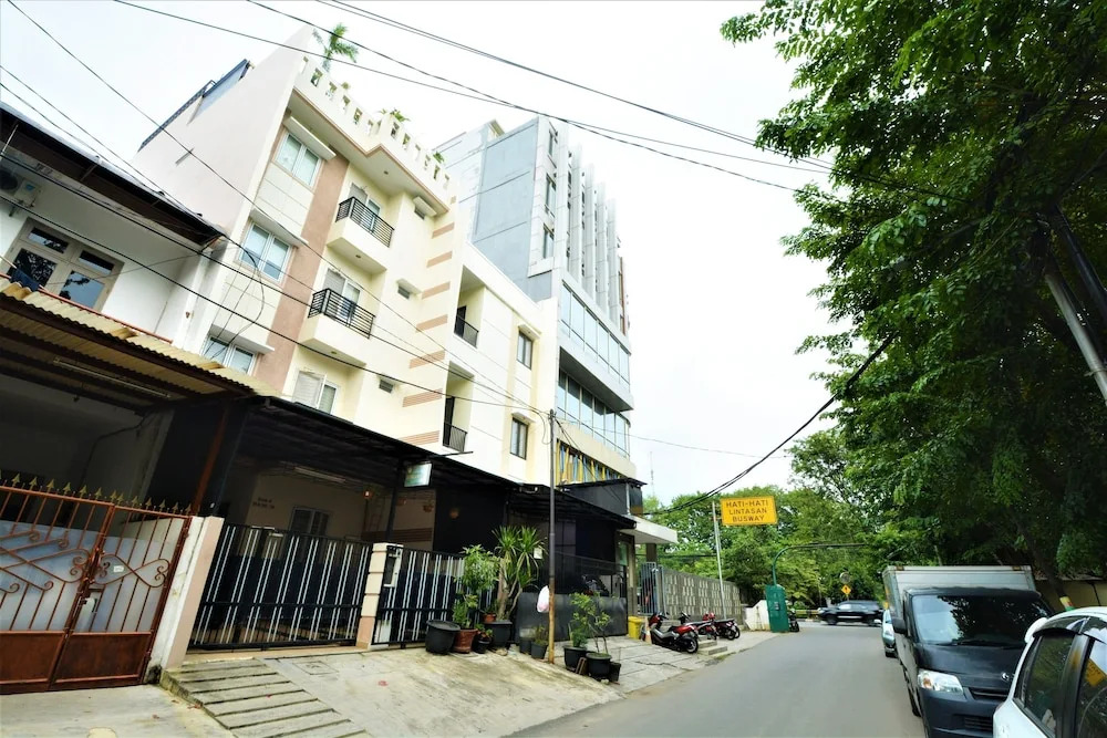 ZEN Rooms Basic Sunter Agung Utara Syariah