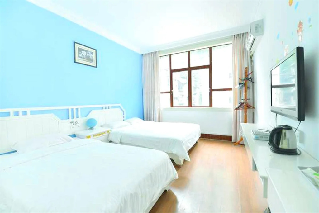 Doraemon Inn