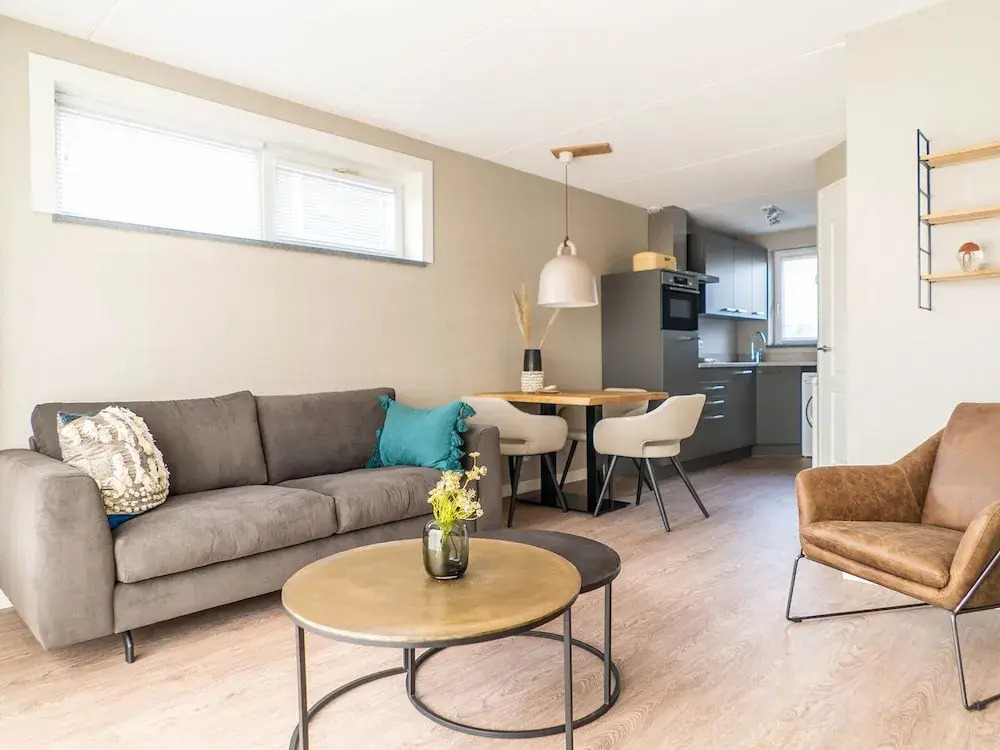 Sunny Bungalow in Heart of Texel
