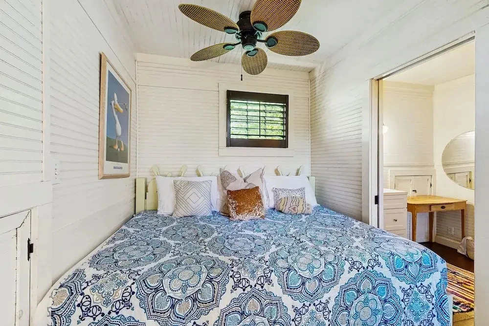 Dog-friendly Cottage by the Beach With Private Pool, Pool Spa, & Free Wifi