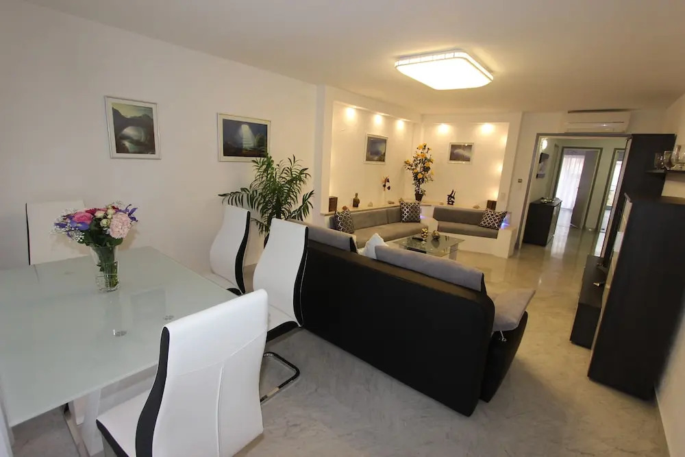 Villa Lucior