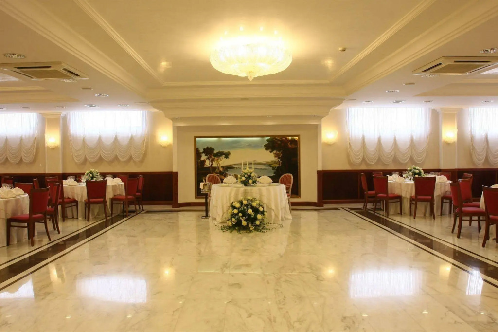Hotel Rossemi