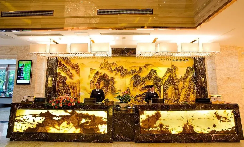 Yichang Jinshi Hotel