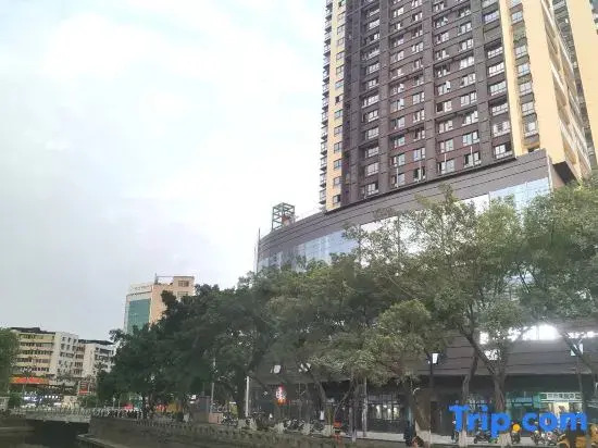 Rongchang County Liangqi Homestay