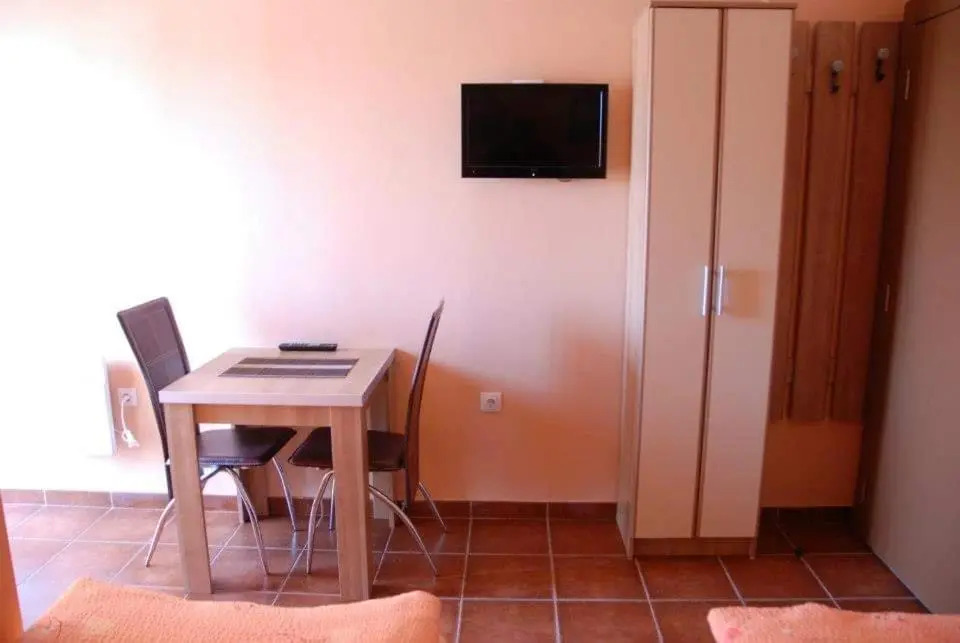 Letnjikovac rooms