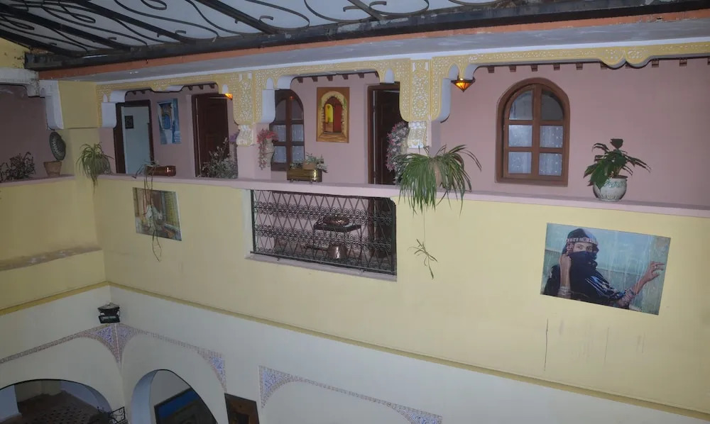Riad Ines-Palace