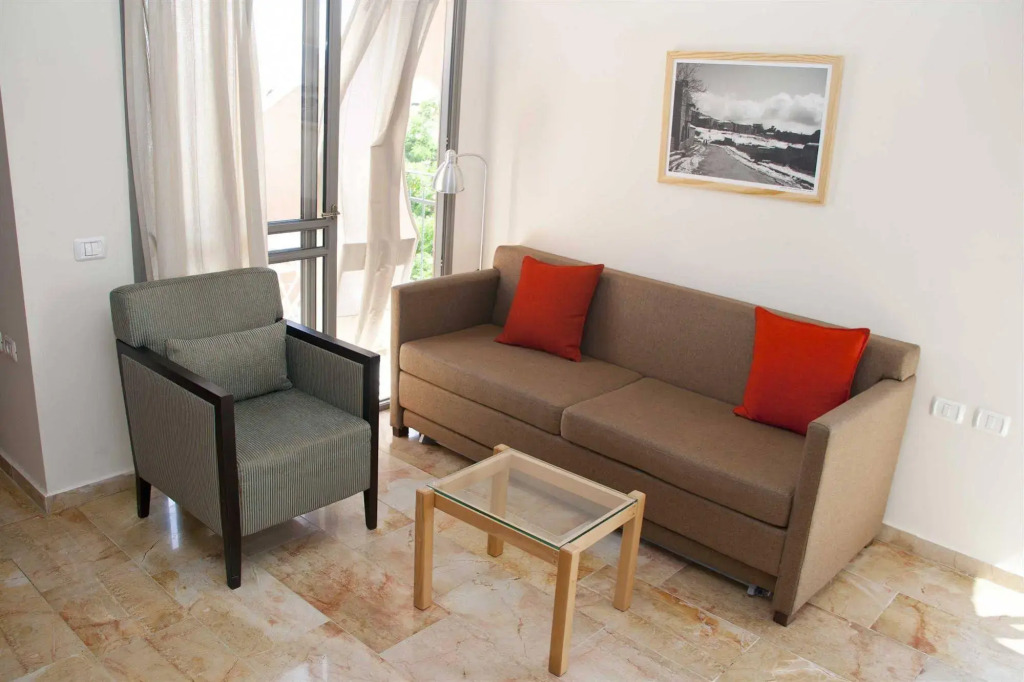 The Market Courtyard - Suites Hotel