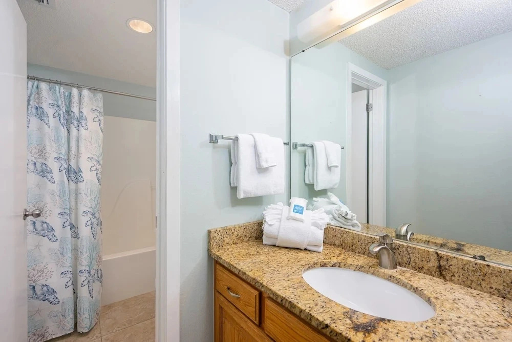 Phoenix X 407 3 Bedroom Condo