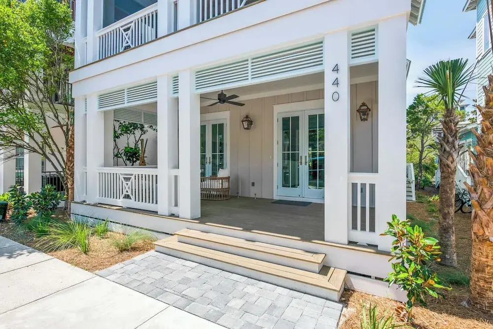 Beautiful Seacrest Home, Sleeps 16 - Lagoon Pool and Beach Tram Service