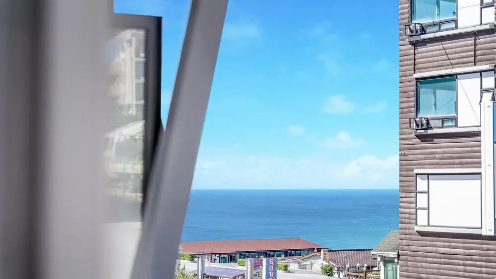 Gangneung Pradaevas Pension / Усадьба Сонёчан
