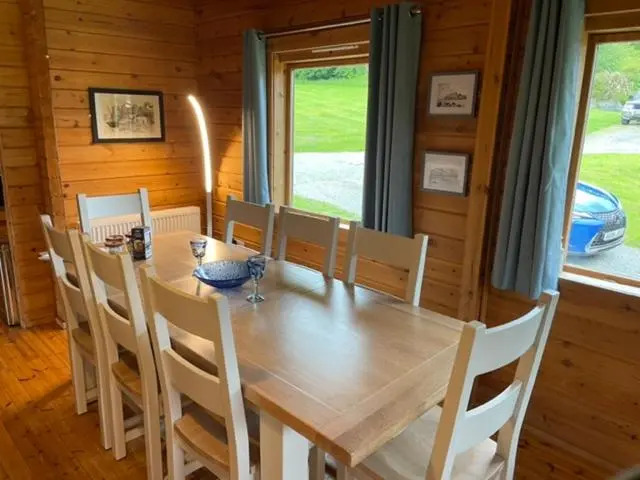 Luxury 3 bedroom, 3 bathroom lodge with hot tub