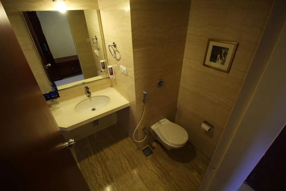 OYO 1821 Aarya Grand Hotel and Resort