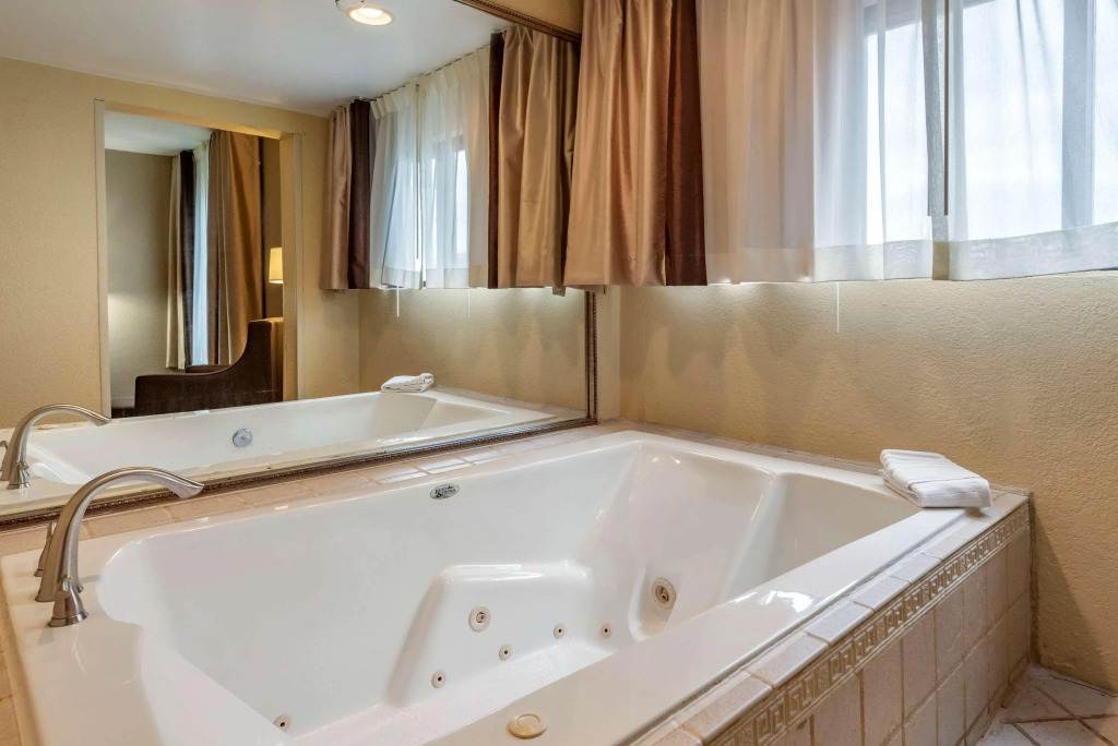 Comfort Inn Madison near Clifty Falls
