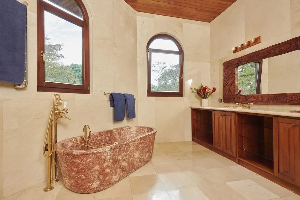 Blue Jewel Oceanfront Private Villa