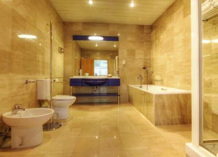 Tavria Hotel