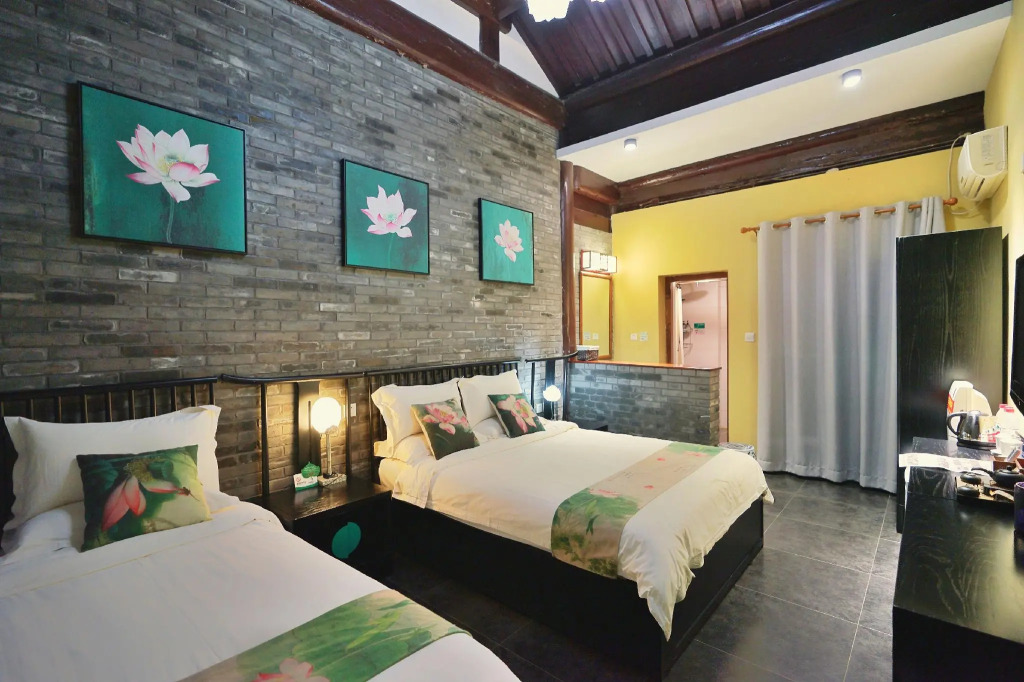 Old Beijing Square Hotel