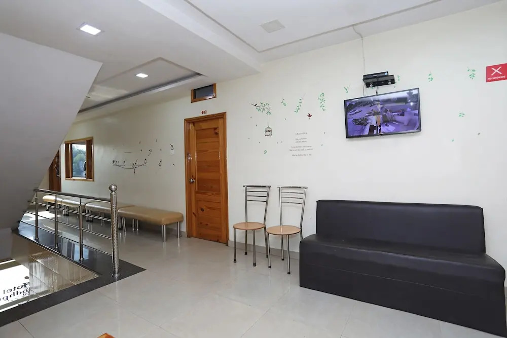 OYO 10609 Hotel Jodhpur Royals