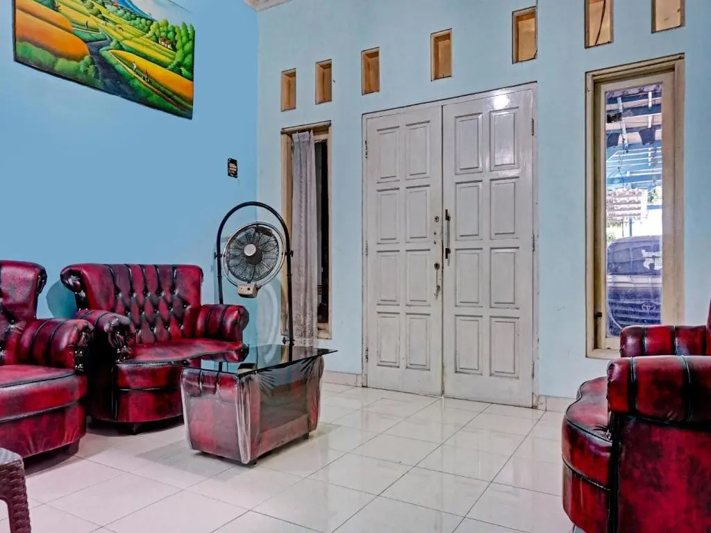 Fajar Inn Mitra RedDoorz
