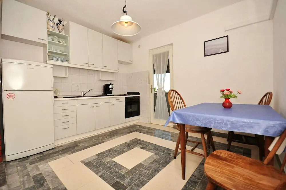 Apartments And Rooms Anka