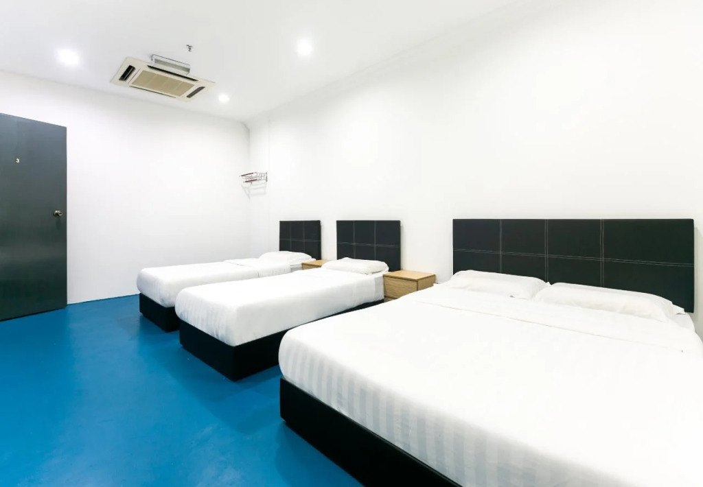 Capsule Inn