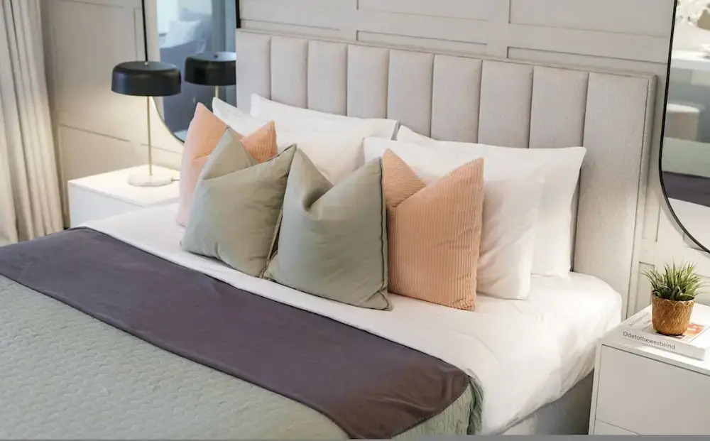 Luxury 2BR Maid Enjoy Stunning Marina View