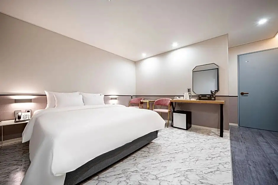 No.25 Hotel