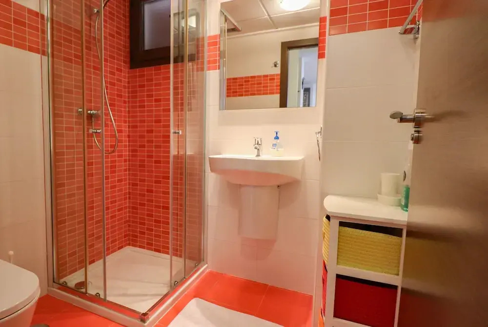2 Room, Sleeps 4, Parking, 4 Pools, Sea 1st Line