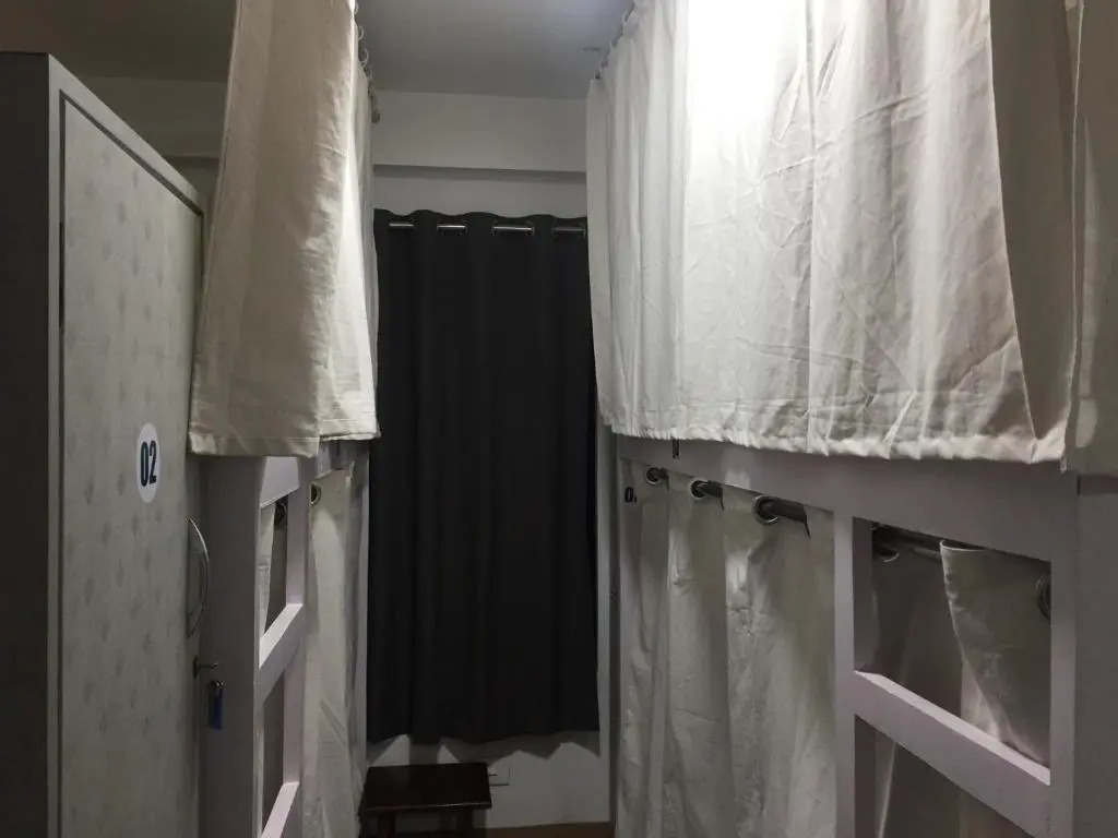 Sleepy Sam -The Traveller’s Hostel