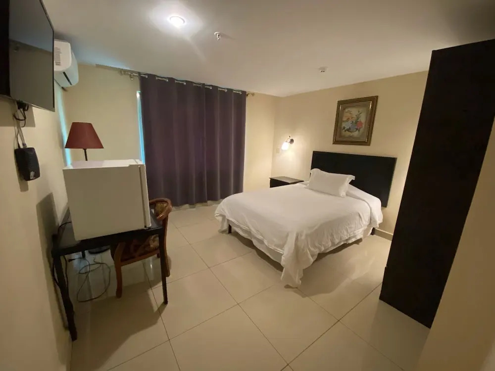 Hotel F Sur Inn