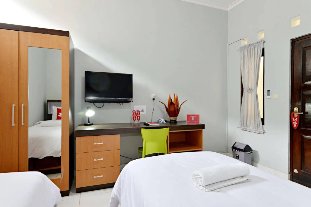 ZEN Rooms Godean