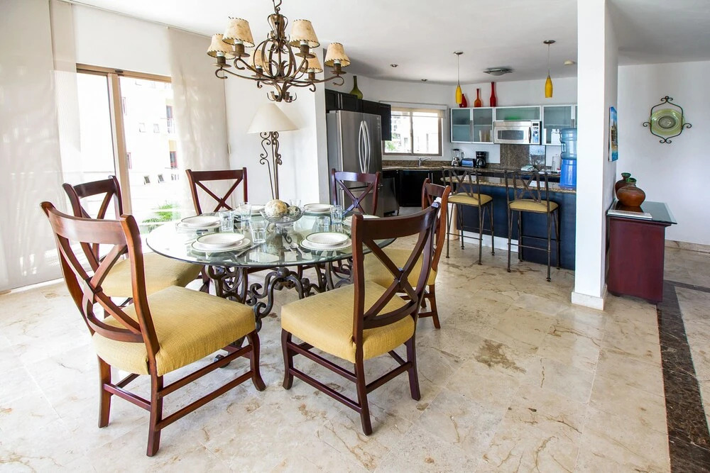Corto Maltes 205 Ocean Front Condo 2bd 2 Bath