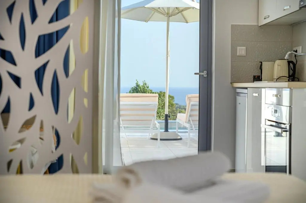 Dionisos Suites