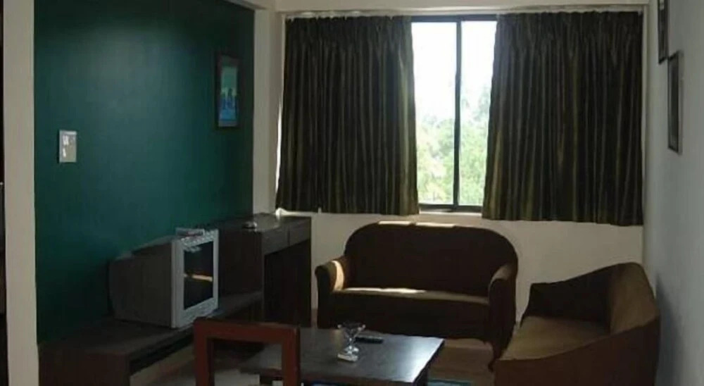 Tisha Apartment Hotel