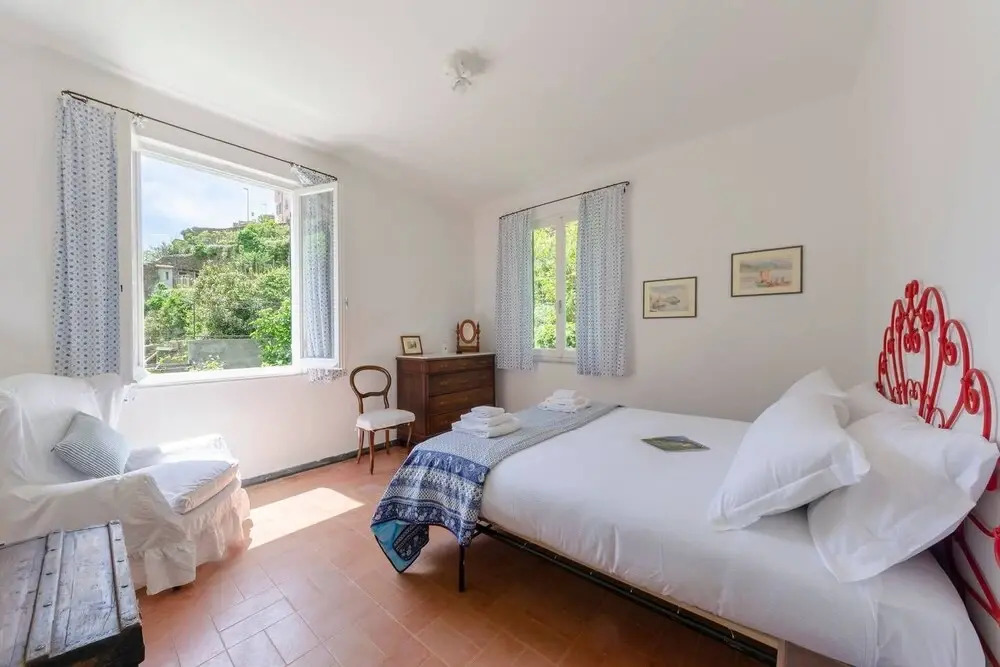 ALTIDO Pretty House in Vernazza Middle Apartment