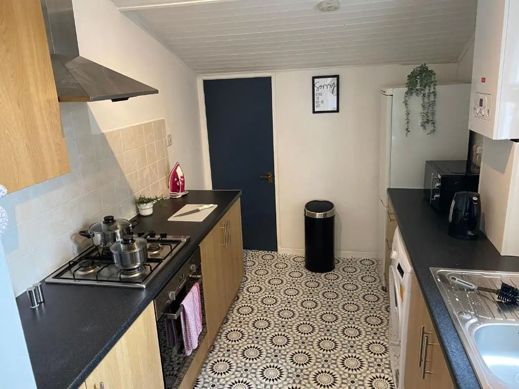 Rawling - Canny 2 bed flat close to Ncle free wifi & parking
