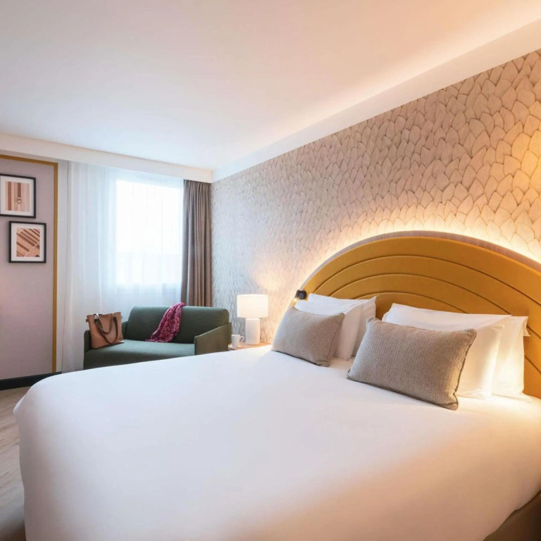 Mercure Chartres Est
