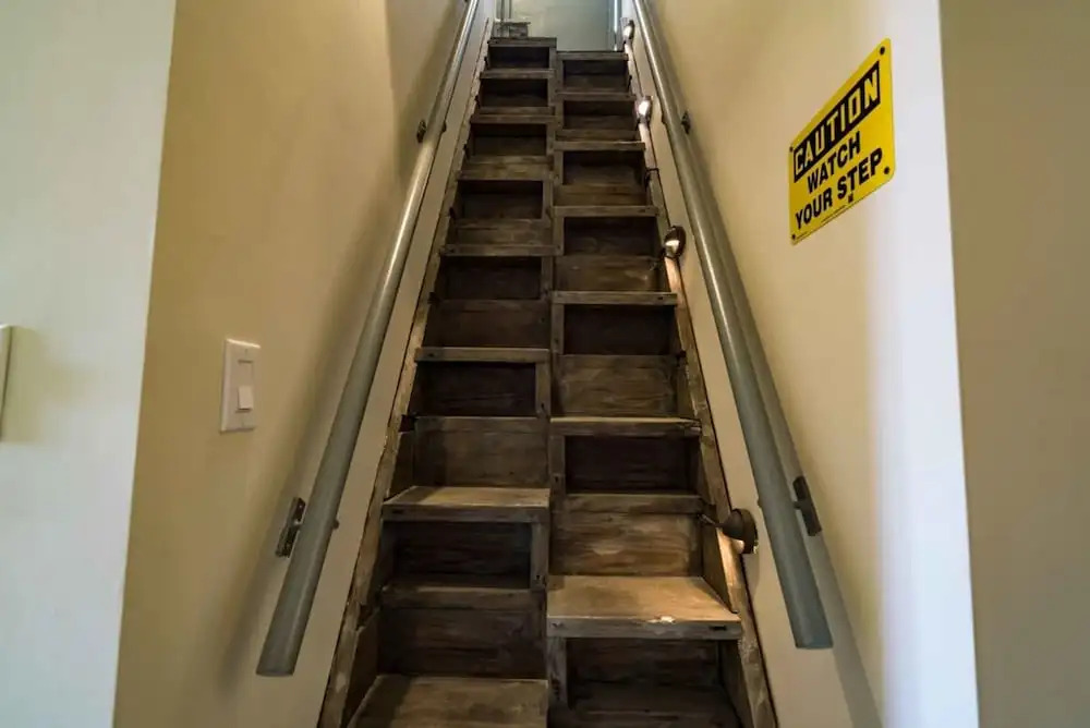 NEW The Yellow House - Renovated Monumental Penthouse