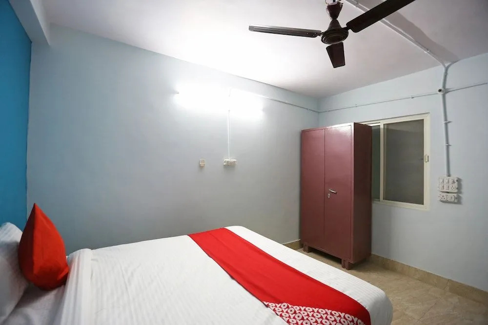 OYO 40792 Dimpy House